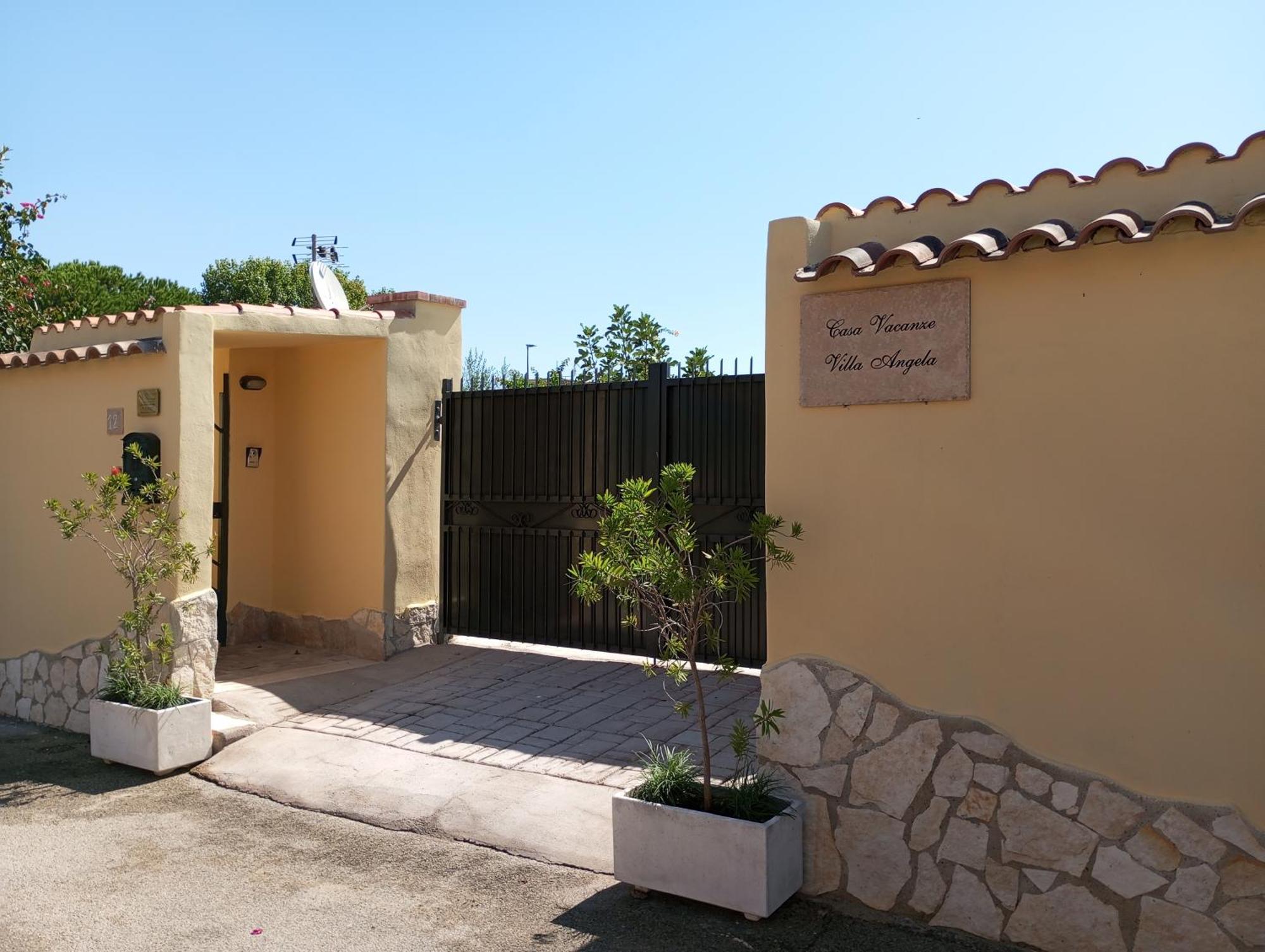 Fiumicino Aeroporto Casa Vacanze Iris Ngoại thất bức ảnh