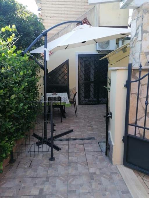 Fiumicino Aeroporto Casa Vacanze Iris Ngoại thất bức ảnh